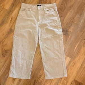 Banana Republic Women’s Ultra High-Rise Wide-Leg Crop Corduroy Pant